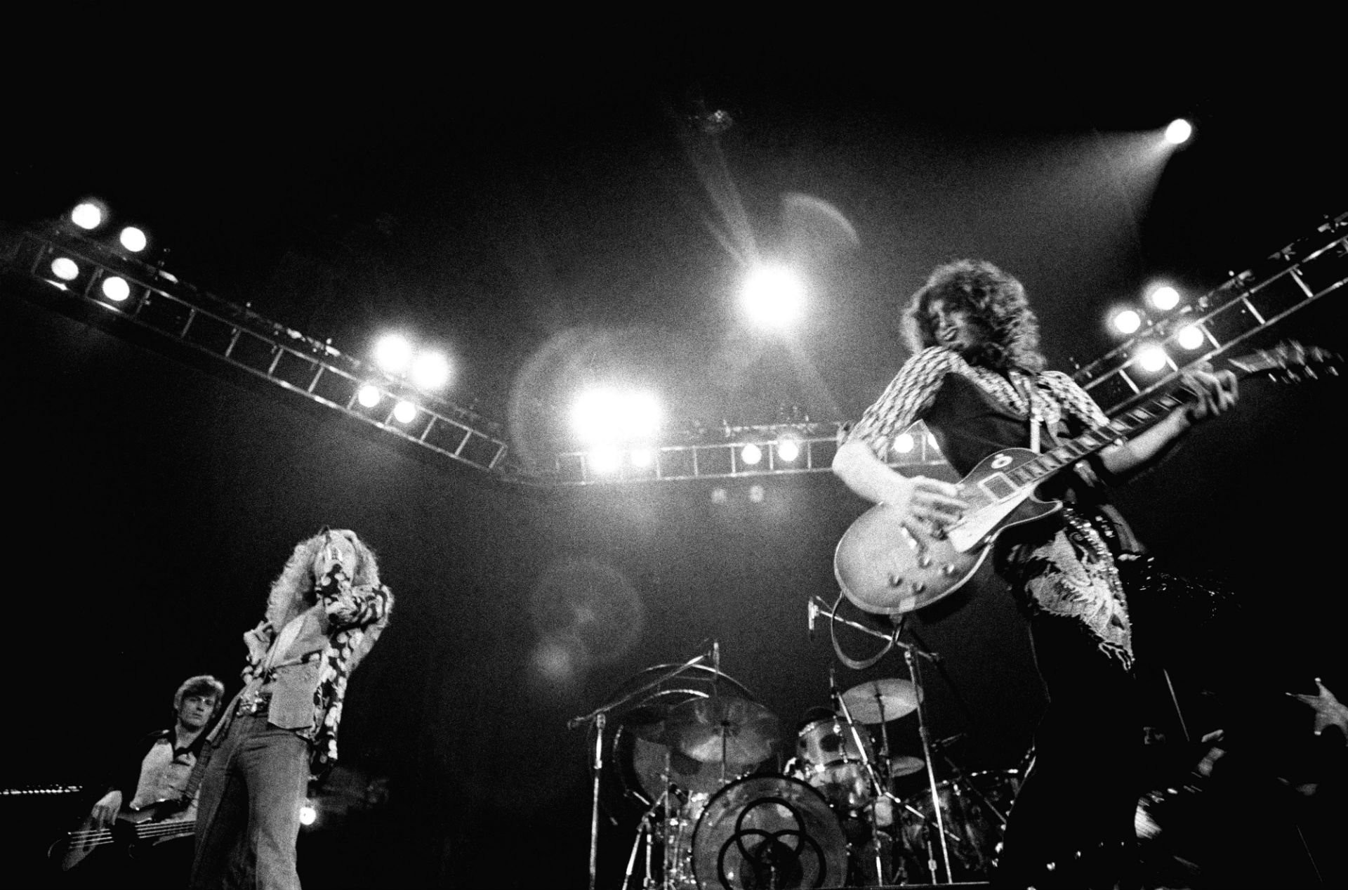 LED ZEPPELIN classic hard rock blues wallpaper | 1920x1267 | 425158 |  WallpaperUP