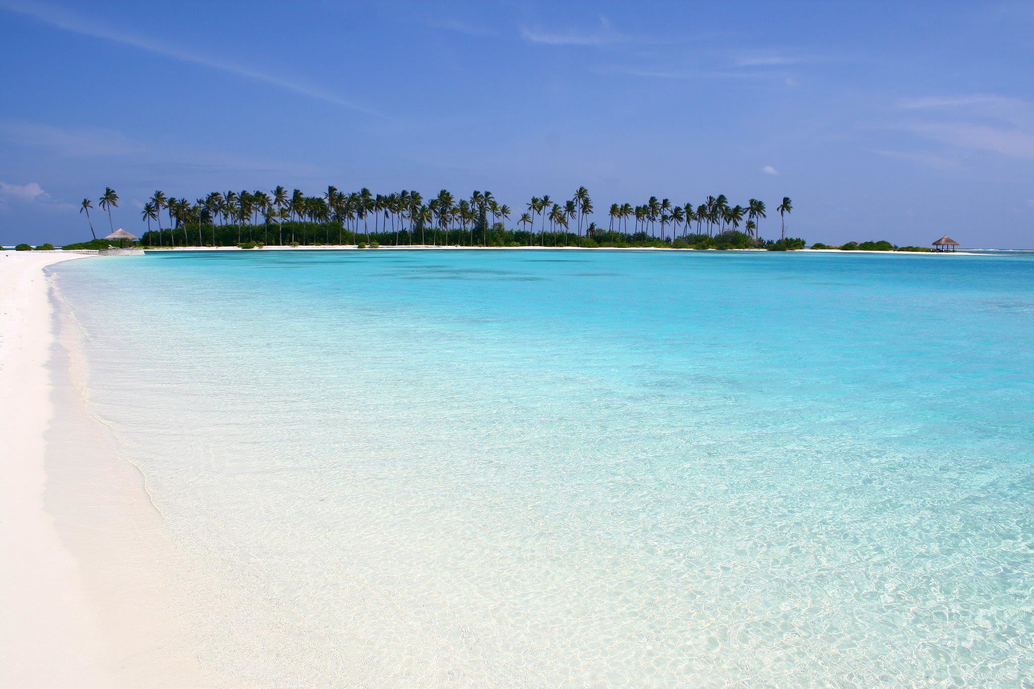 Perfect island. Мальдивы пляж. Мальдивы на рабочий стол. Мальдивы песок.
